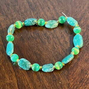 Handmade Beaded Stretch Bracelet - Green